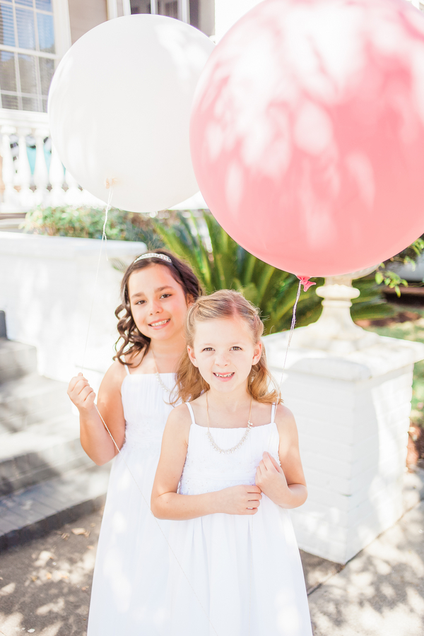 Charleston wedding flower girls with balloons