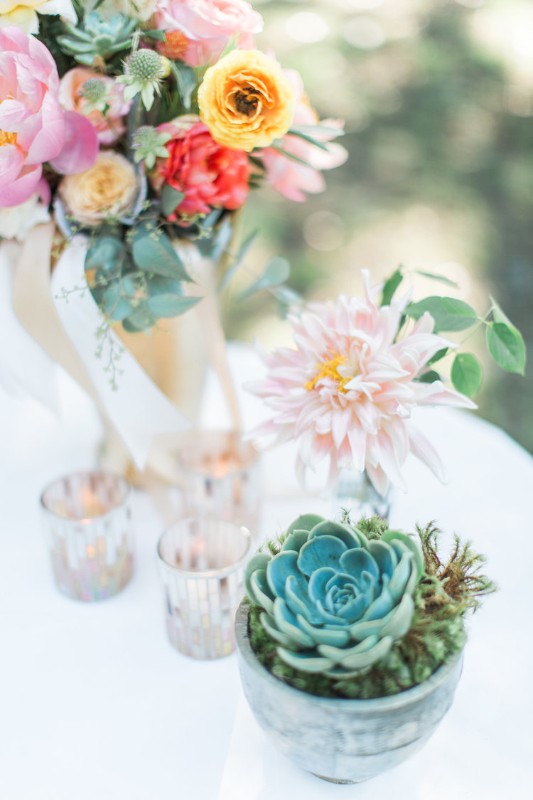 Savannah Wedding Inspiration with pastel flowers by Colonial House of Flowers and Apt B Photography