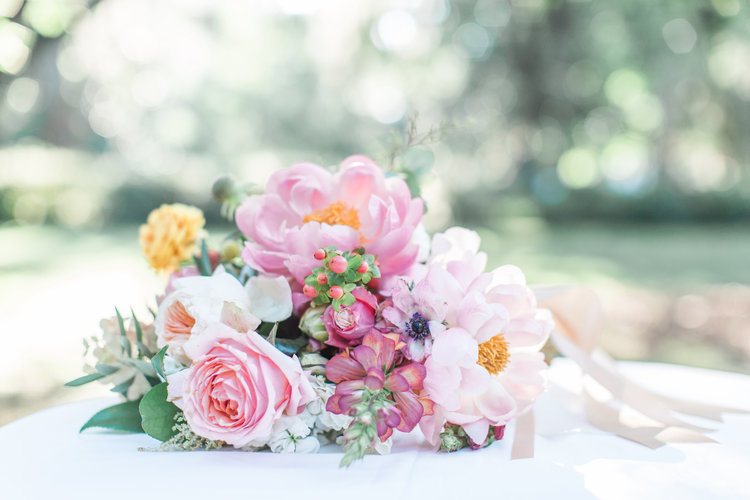 Romantic Pastel wedding inspiration in Savannah, GA by Colonial House of Flowers and Apt B Photography