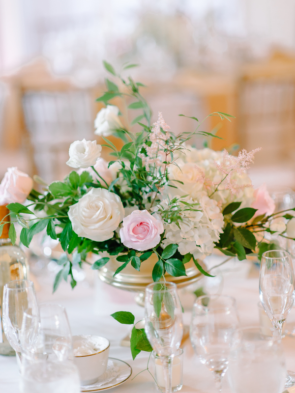 Pine Lakes Country Club wedding flowers by Blossoms Events