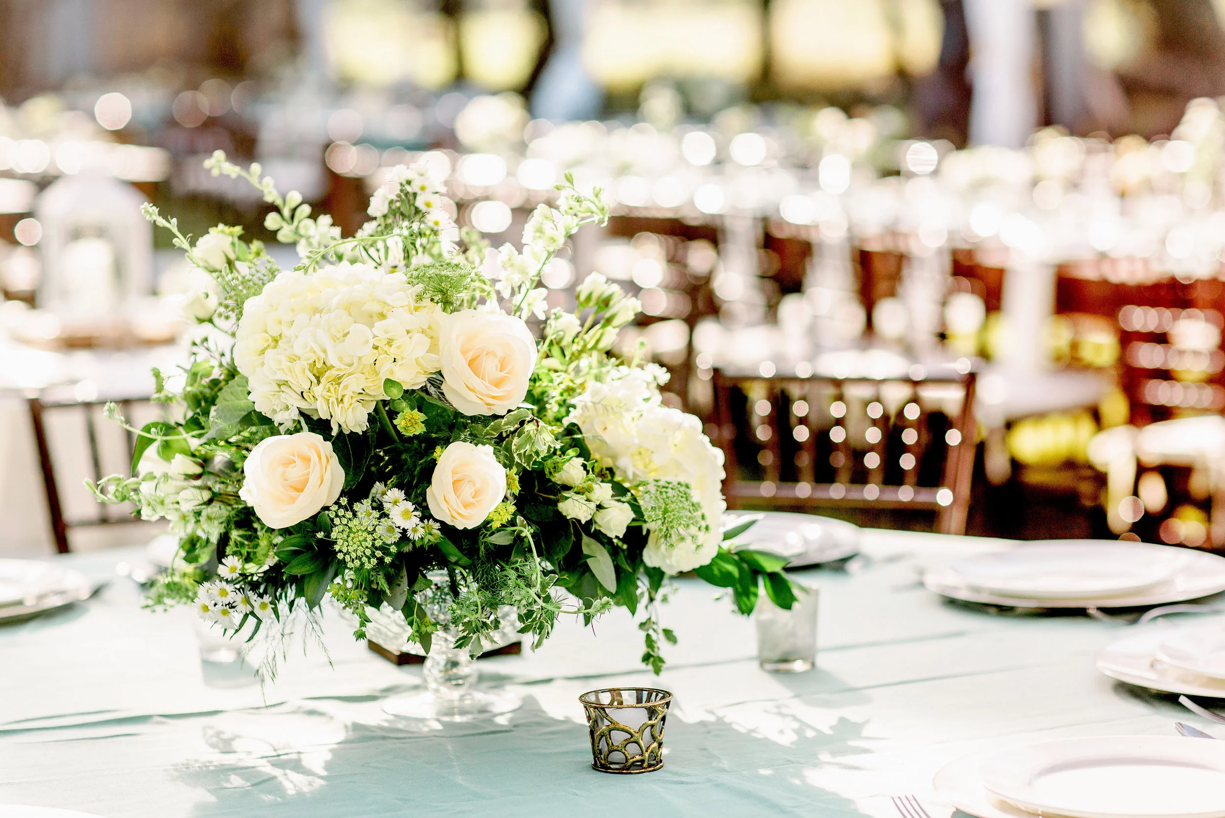 Teal wedding at Litchfield Plantation by Corina Silva
