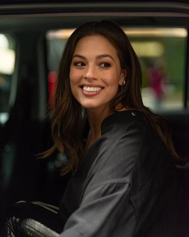 &copy;David White Imagery
@ashleygraham 
@oscardelarenta .
.
.
.
#ashleygraham #plussizefashion #nyfwstreetstyle #nyfw #newyorkfashionweek #voguemagazine #fw19 #streetstyle #streetphotographer #streetphotography #streetfashion #fashion #fashiontrends