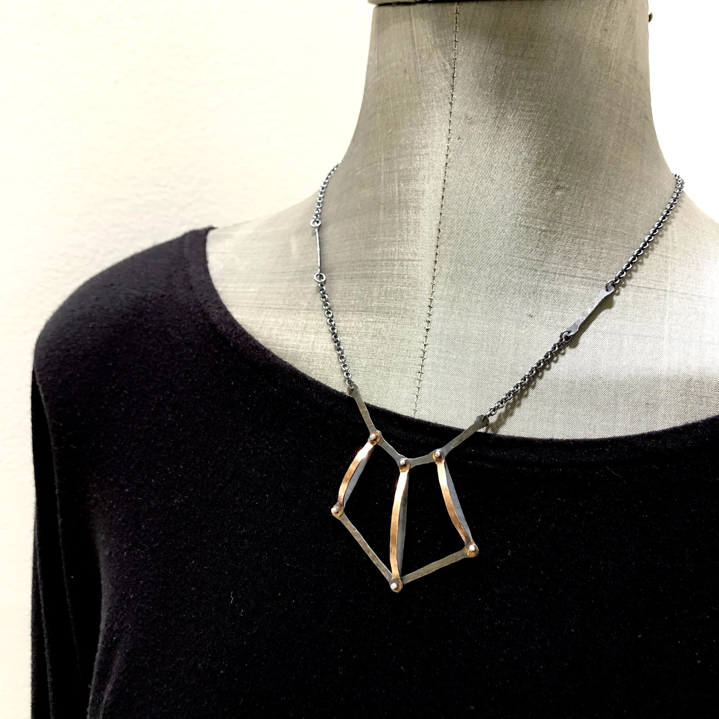 6252B6AF-FFFD-4C81-AAFA-8C204CC8BC5F