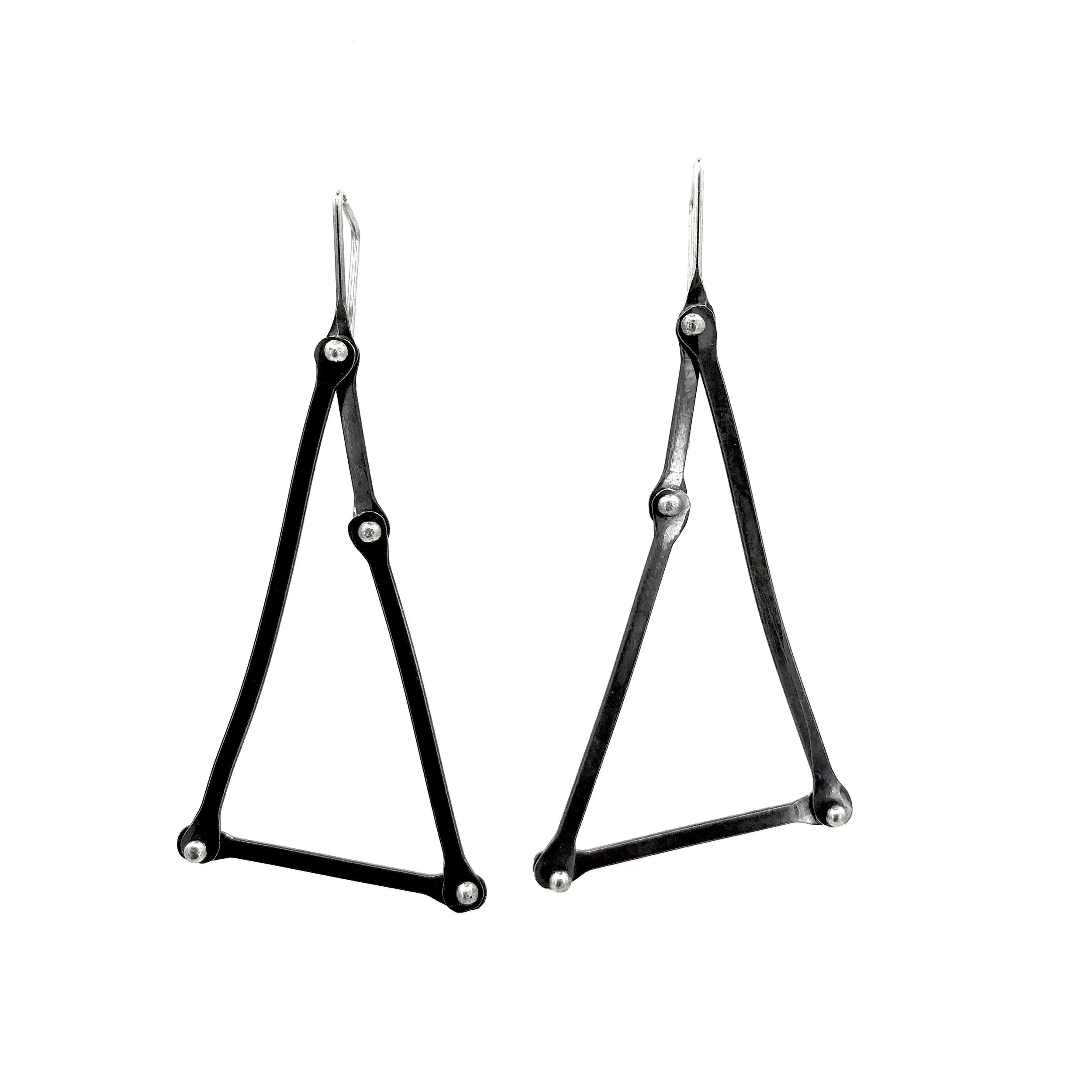 DAB1B6E6-60FE-4AE9-ACD0-B4E26A87C703