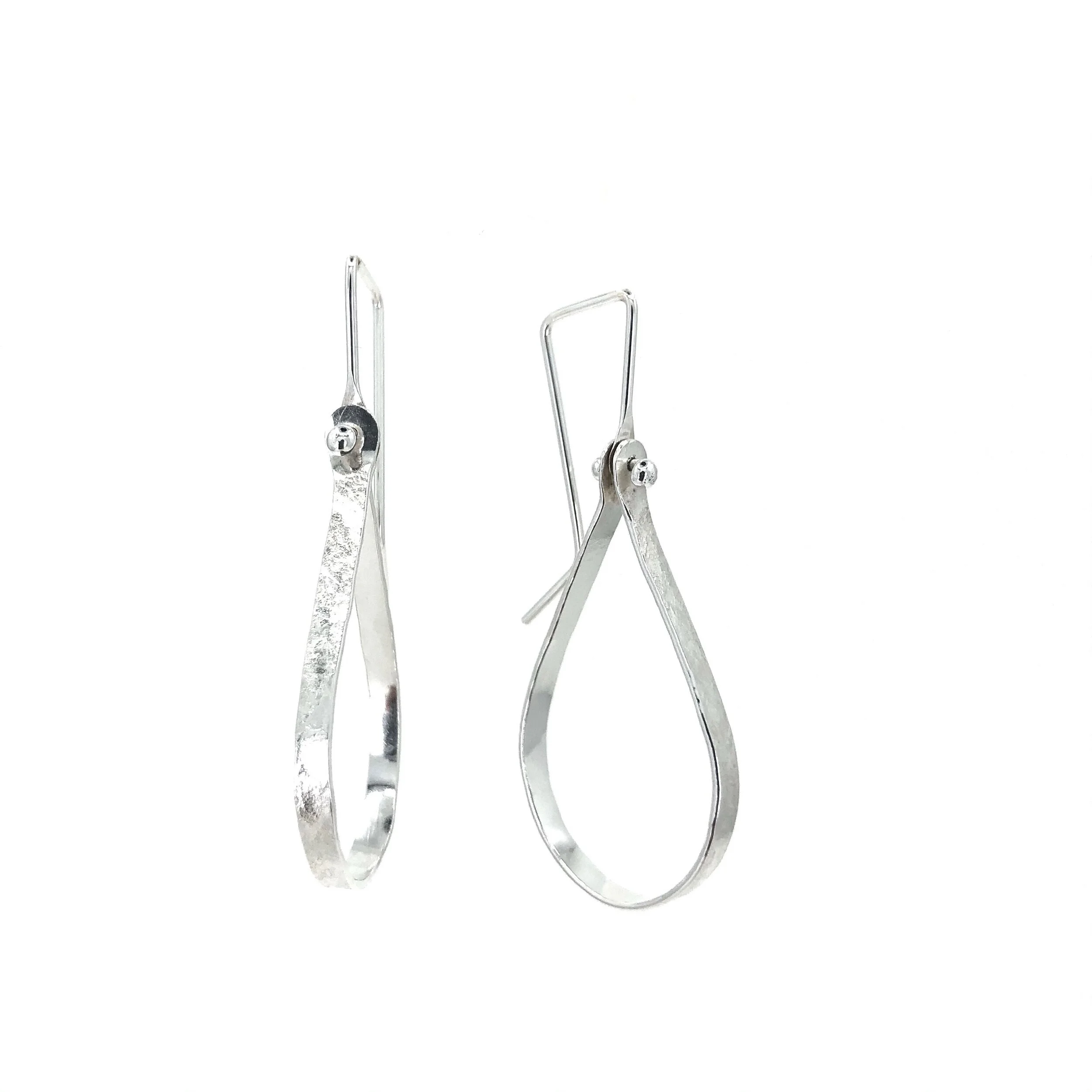 587919C6-321C-4E00-AA2B-94E36A00C89D