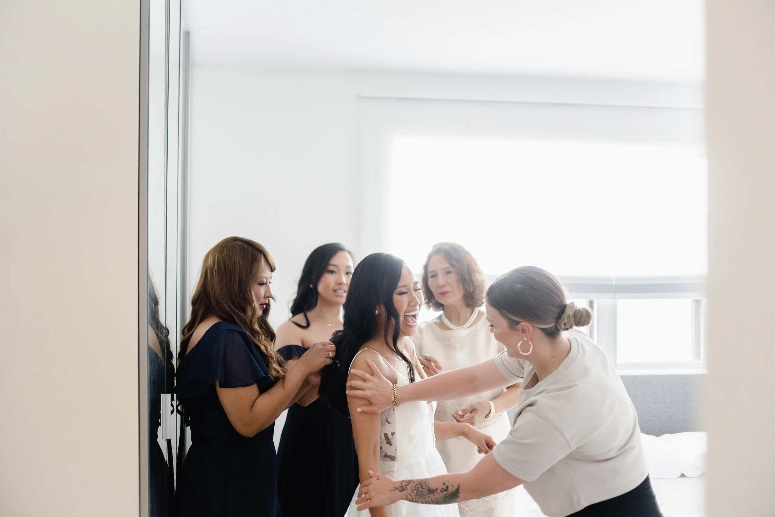 01-BiancaMatt-BrideGettingReady-118.jpg