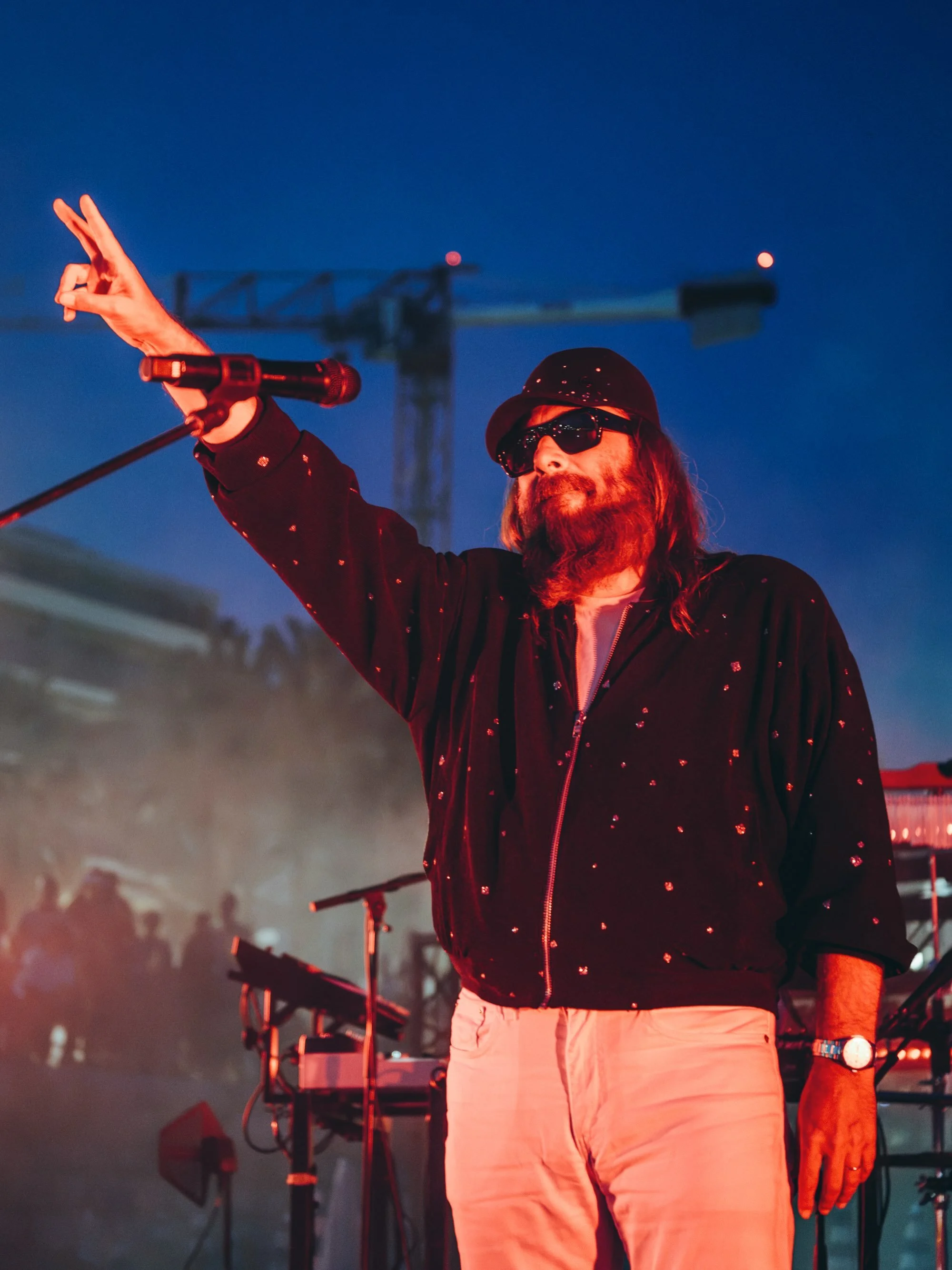@sebastientellier on the beach of @hotelamournice a couple of weeks ago. Last one of the summer for me there. With @tobhi.tm @eddiemegraoui @itsleam @marlon_magnee 🌙✨❤️
