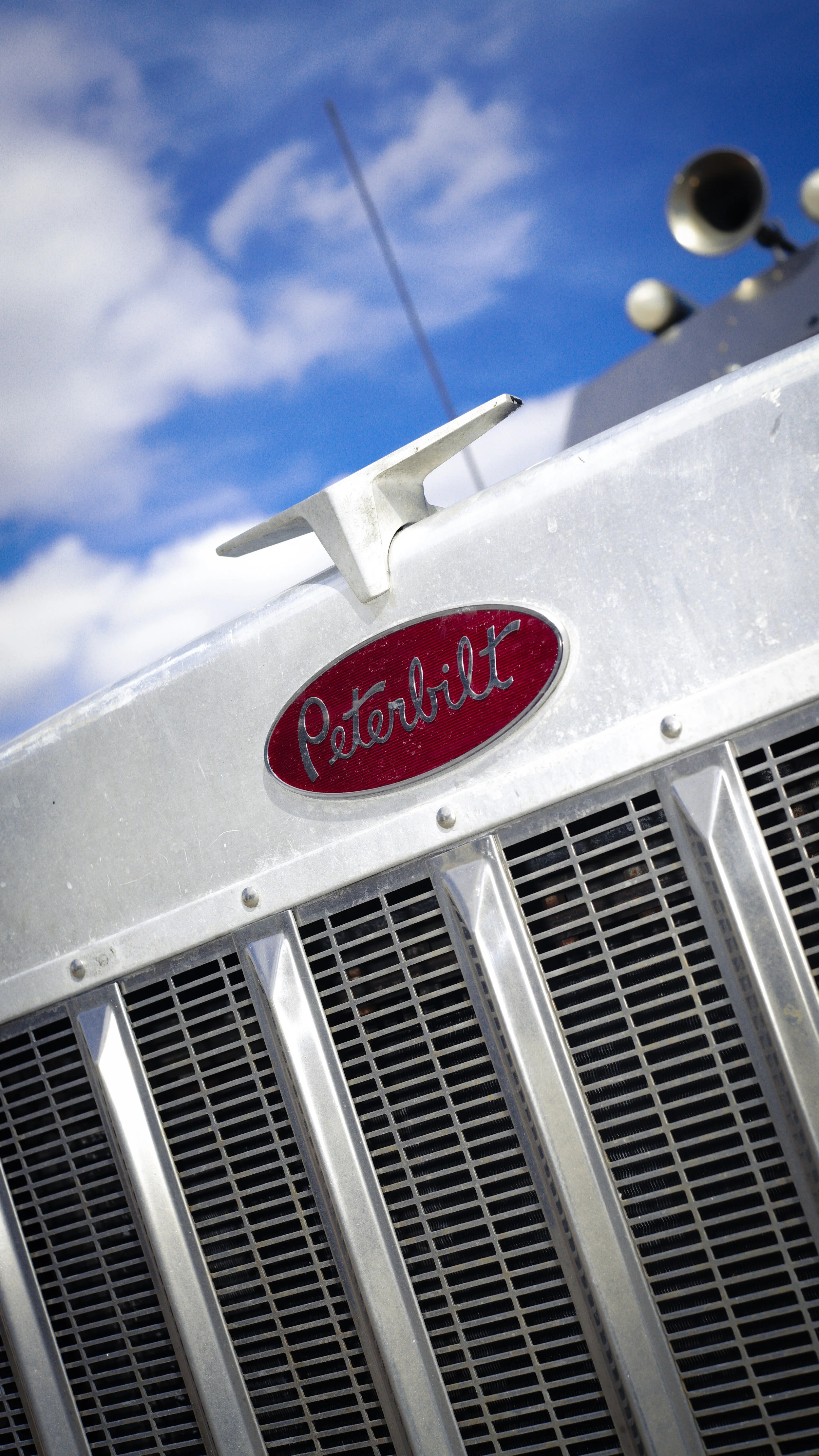 PeterBilt.jpg