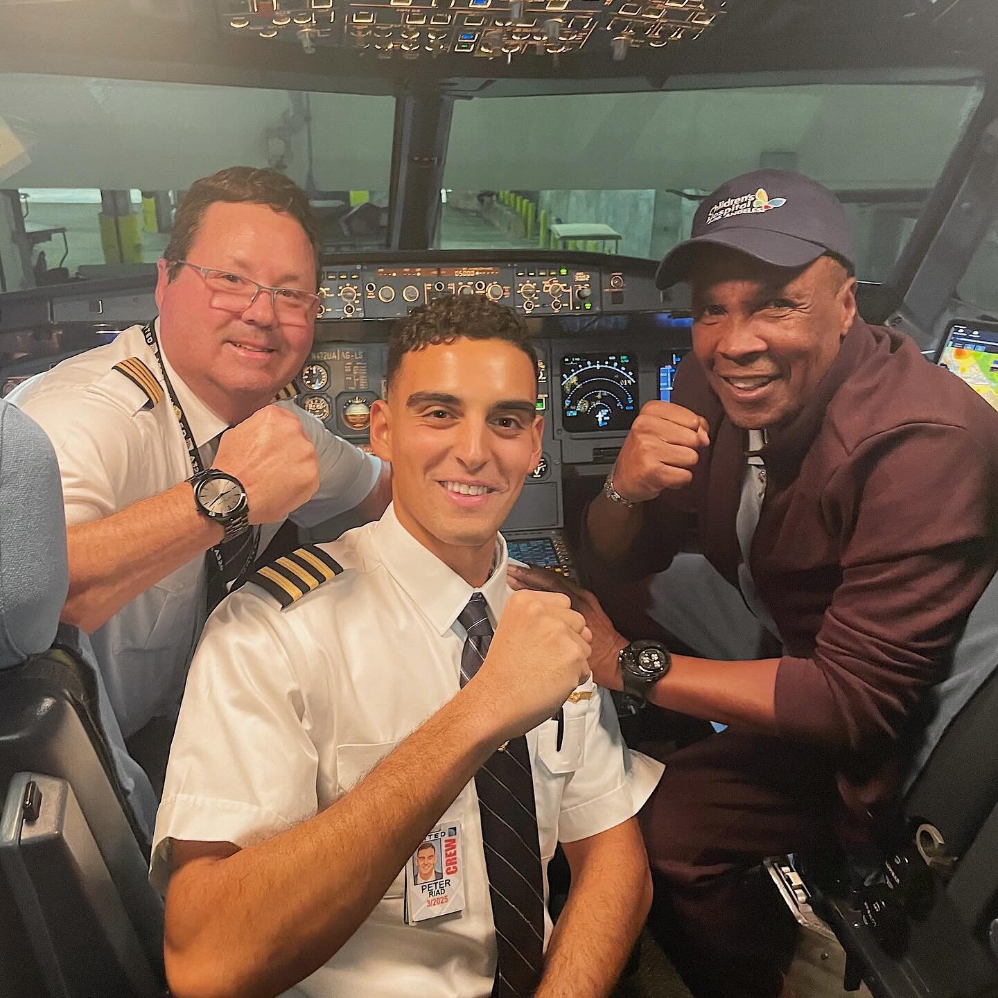 Big shouts to Nathan and Peter&mdash;really nice guys. They wanted me to fly the plane but I didn&rsquo;t want to take their jobs! 🥊😂