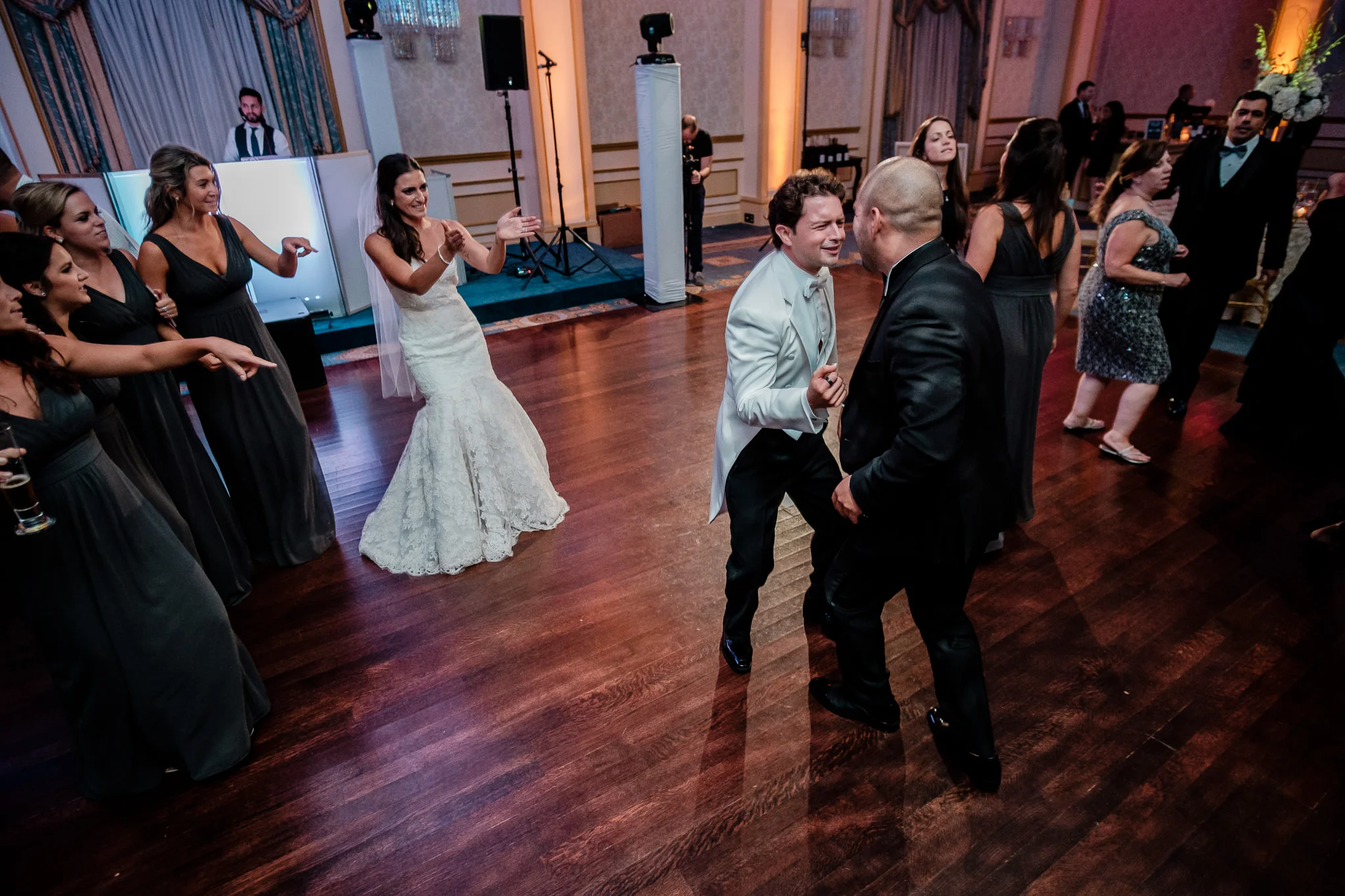 THE_GROVE_WEDDING_TJMZ_8990.jpg