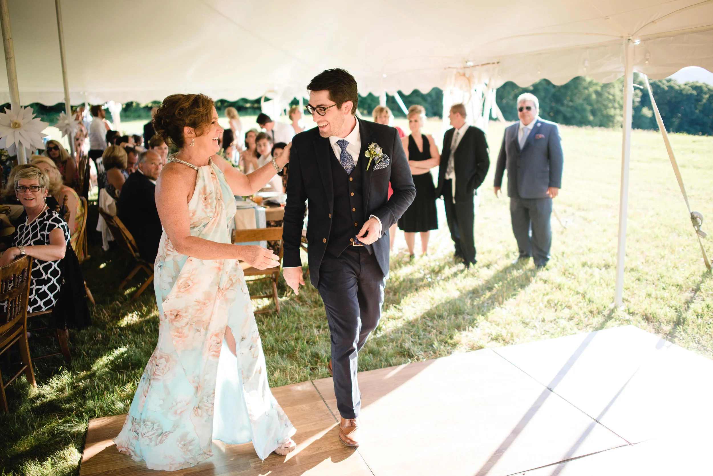 LINDSAY_WEDDING_BORN_TO_RUN_FARM_3281.jpg