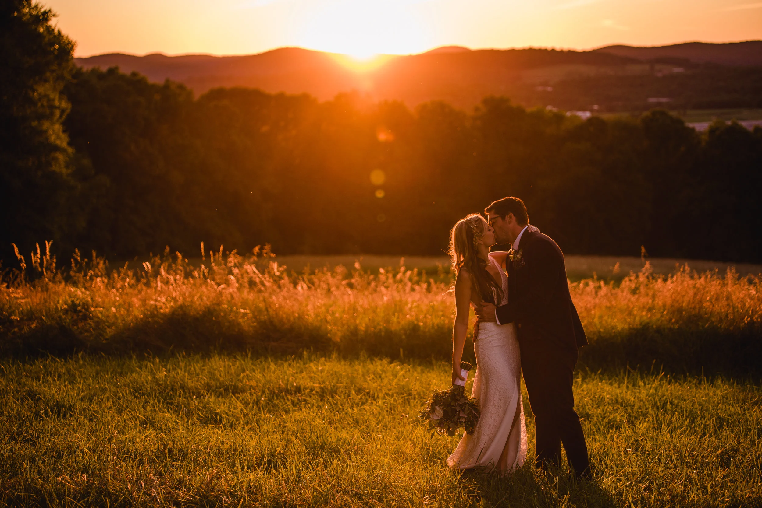 LINDSAY_WEDDING_BORN_TO_RUN_FARM_3789.jpg