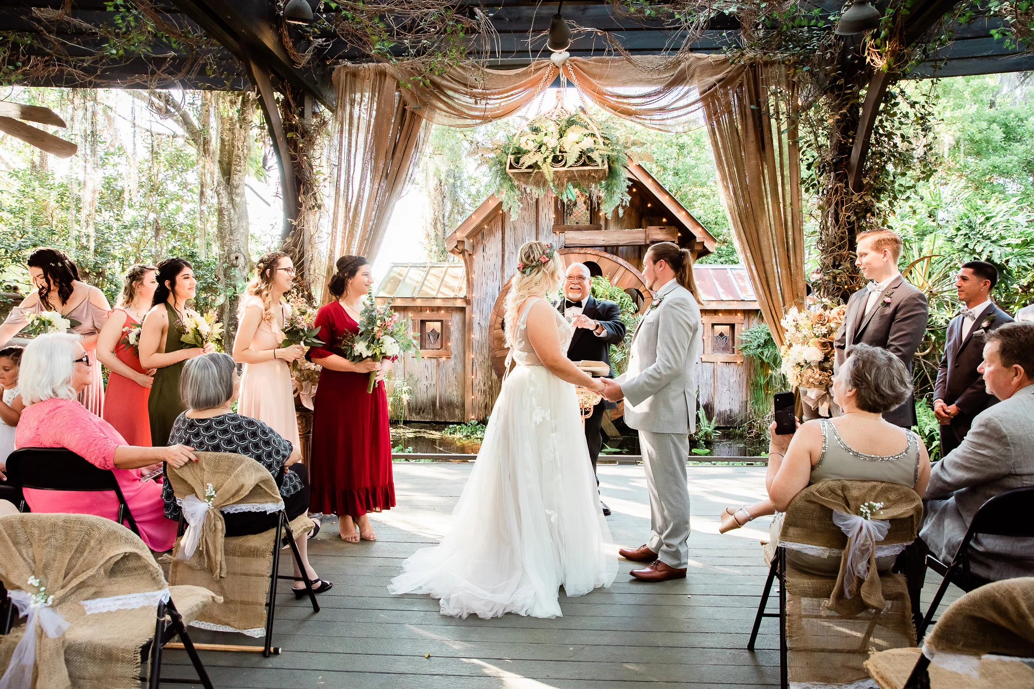 TAMPA_WEDDING_GIGIS_COUNTRY_GARDEN_CJMZ_TJP48216.jpg