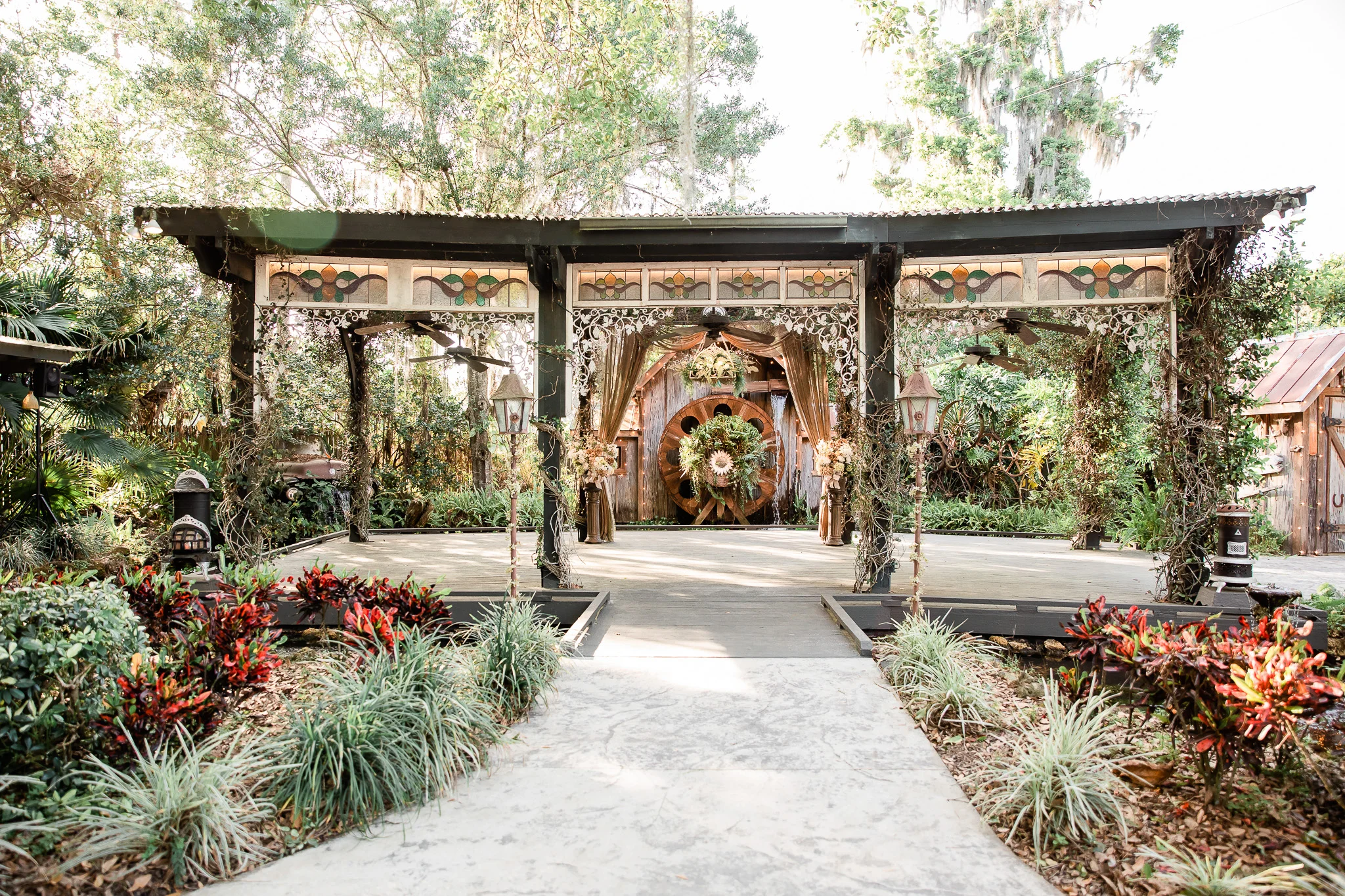 TAMPA_WEDDING_GIGIS_COUNTRY_GARDEN_CJMZ_TJP48314.jpg