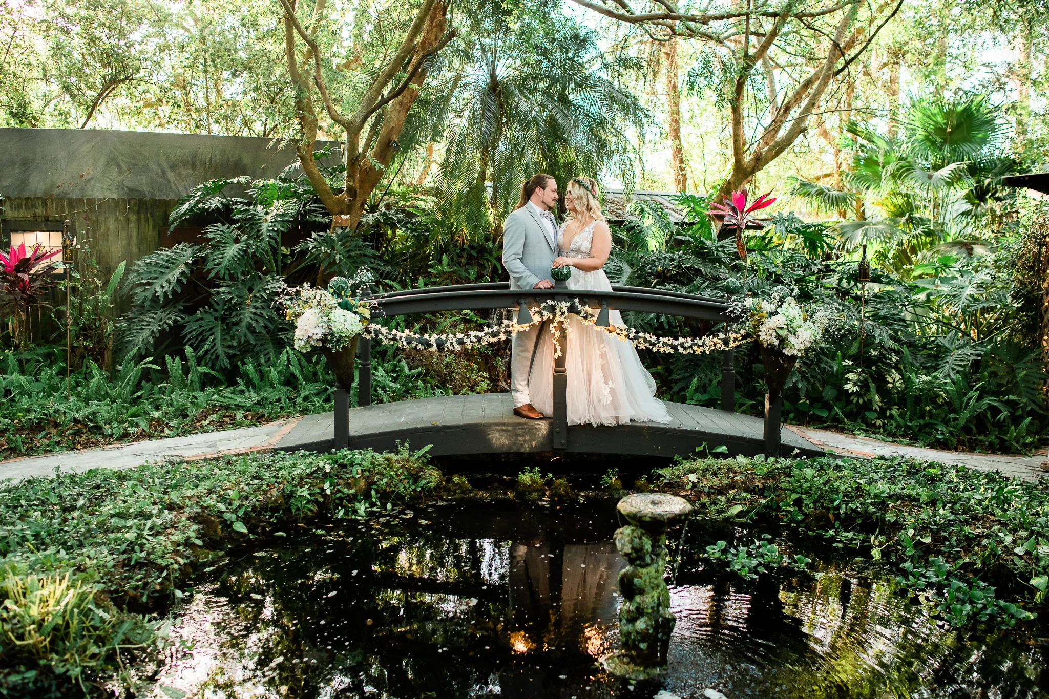 TAMPA_WEDDING_GIGIS_COUNTRY_GARDEN_CJMZ_D82_4847.jpg
