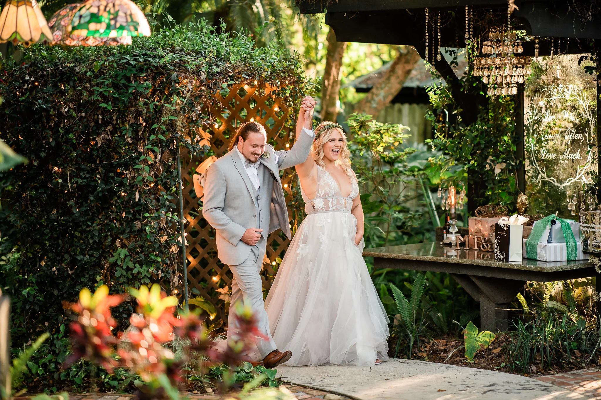 TAMPA_WEDDING_GIGIS_COUNTRY_GARDEN_CJMZ_Z85_0155.jpg