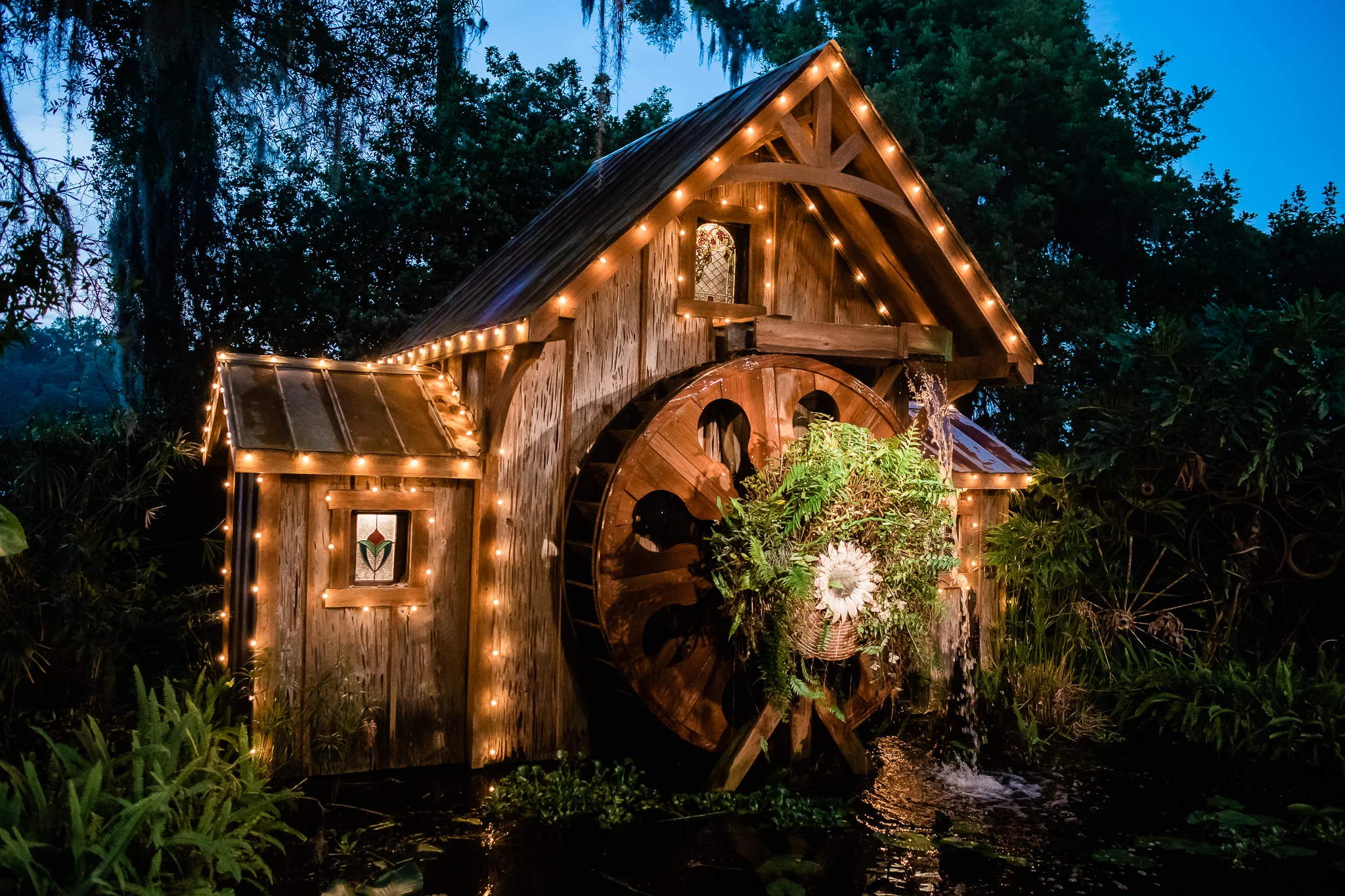 TAMPA_WEDDING_GIGIS_COUNTRY_GARDEN_CJMZ_D82_5063.jpg