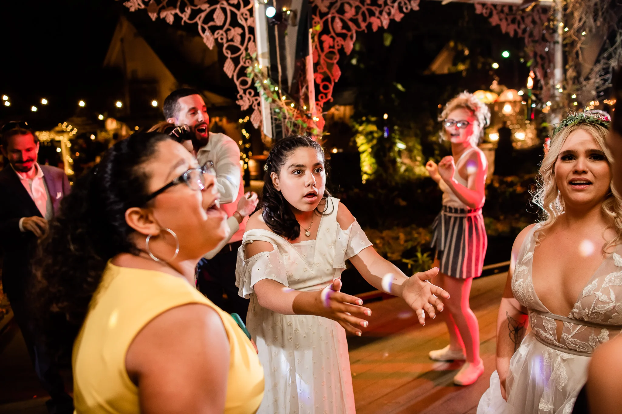 TAMPA_WEDDING_GIGIS_COUNTRY_GARDEN_CJMZ_D82_5249.jpg