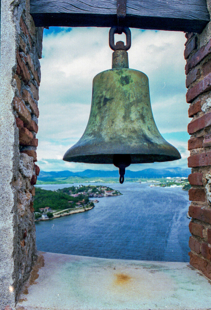 2000-12-SantiagodeCuba-001.jpg