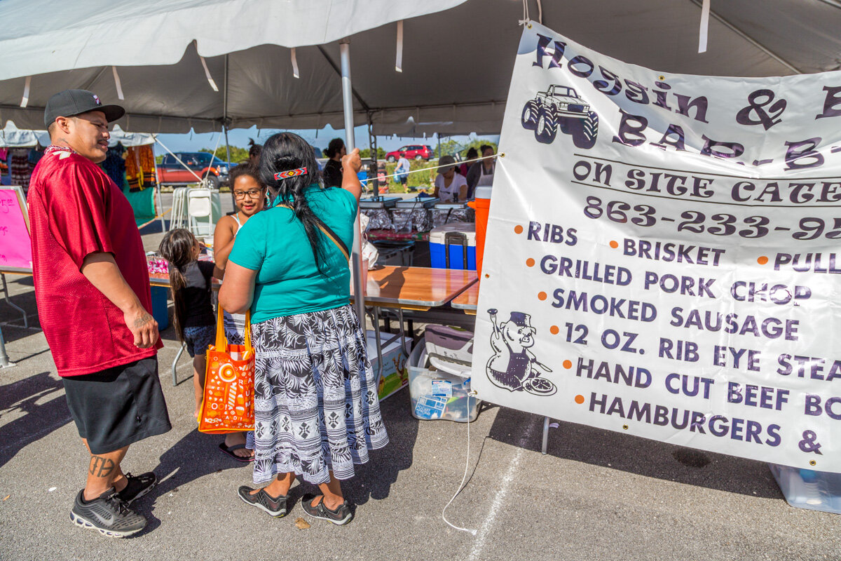 2013-11-Miccosukee-Fleamarket-084.jpg