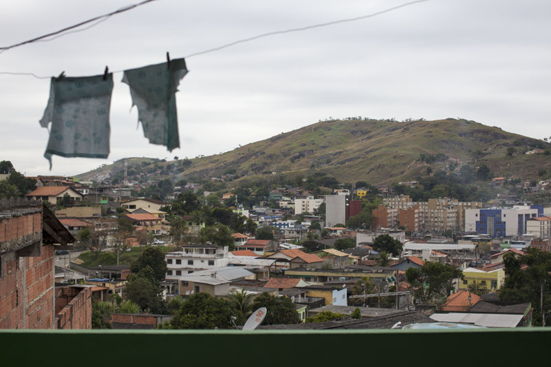       At Hospital Antonio Pedro, she received the news that her Hepatitis C was in the chronic stage, and her liver would not be able to take the interferon treatment.        