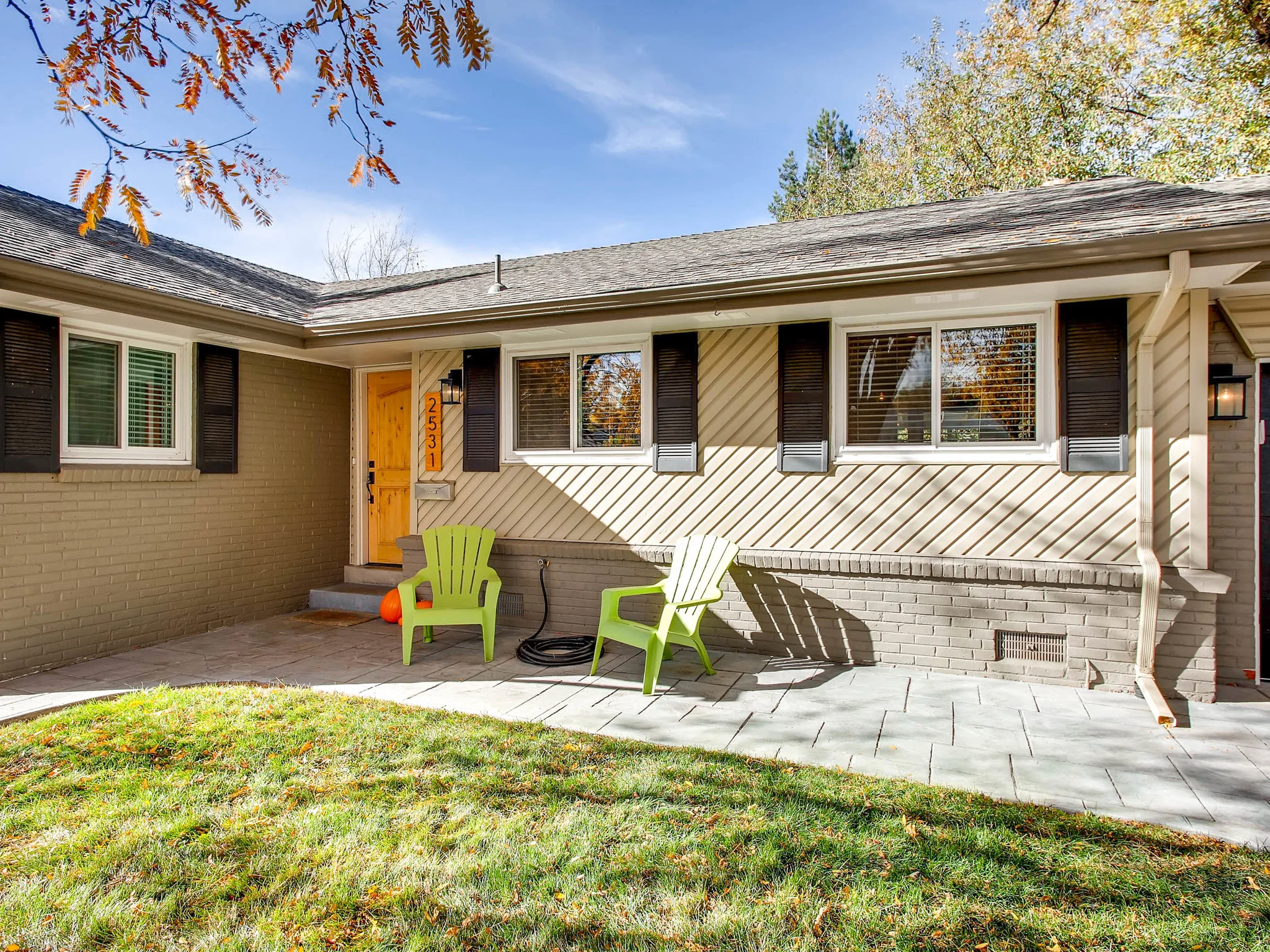 2531 S Dennison Ct Denver CO-MLS_Size-004-12-Exterior Front Entry-2048x1536-72dpi.jpg
