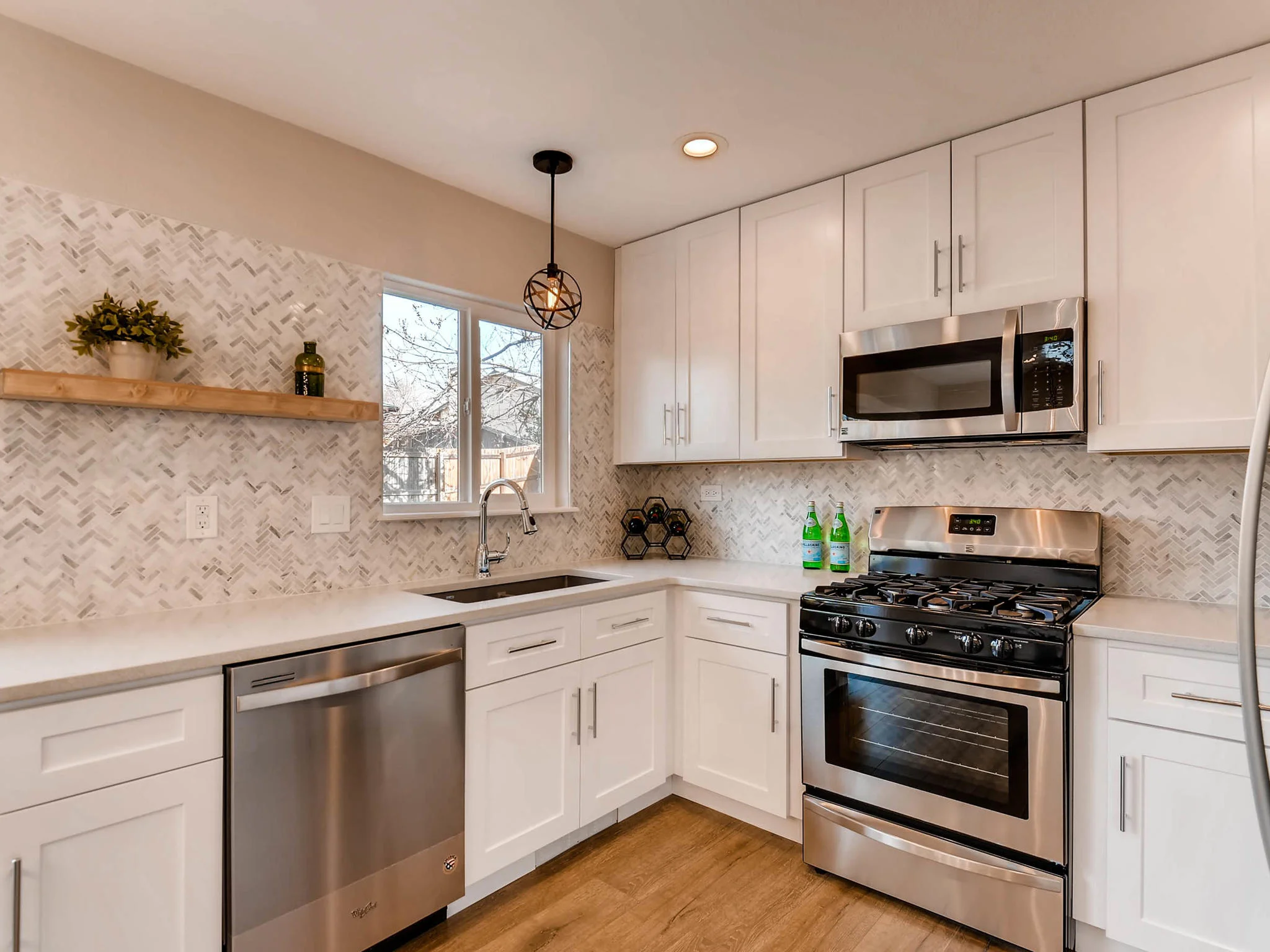 3850 S Olathe Cir Aurora CO-MLS_Size-009-11-Kitchen-2048x1536-72dpi.jpg
