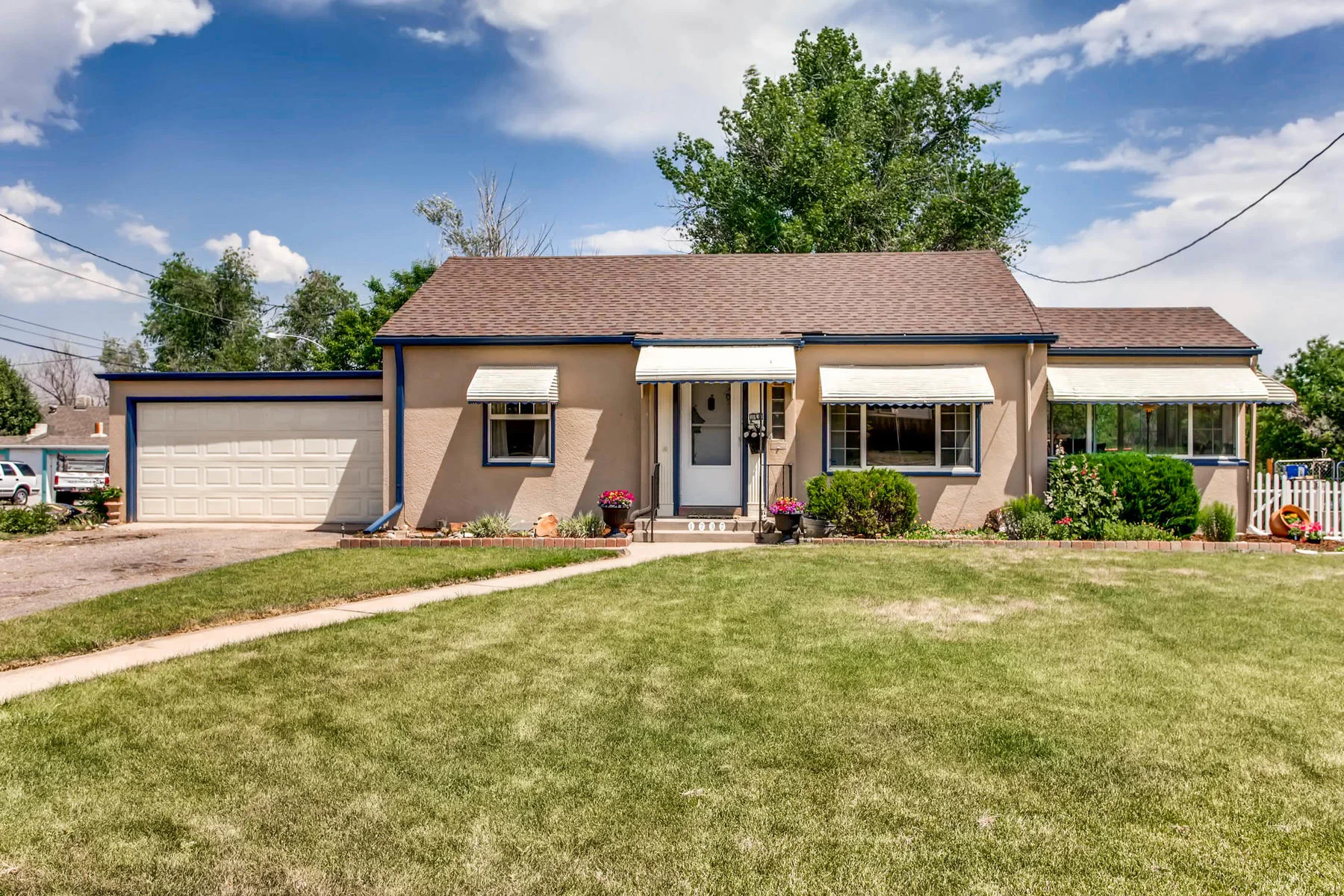 1737 W Powers Ave Littleton CO-MLS_Size-001-2-Exterior Front-1800x1200-72dpi.jpg