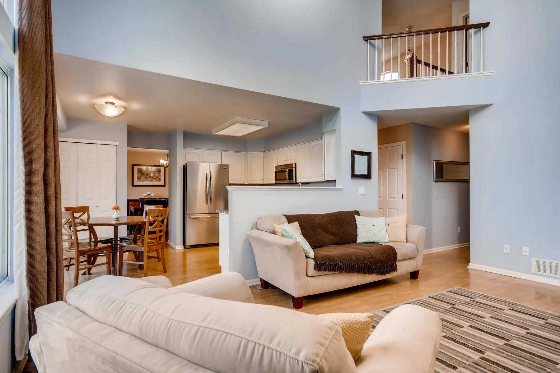 5700 S Jasper Way Centennial-MLS_Size-012-21-Family Room-1800x1200-72dpi.jpg