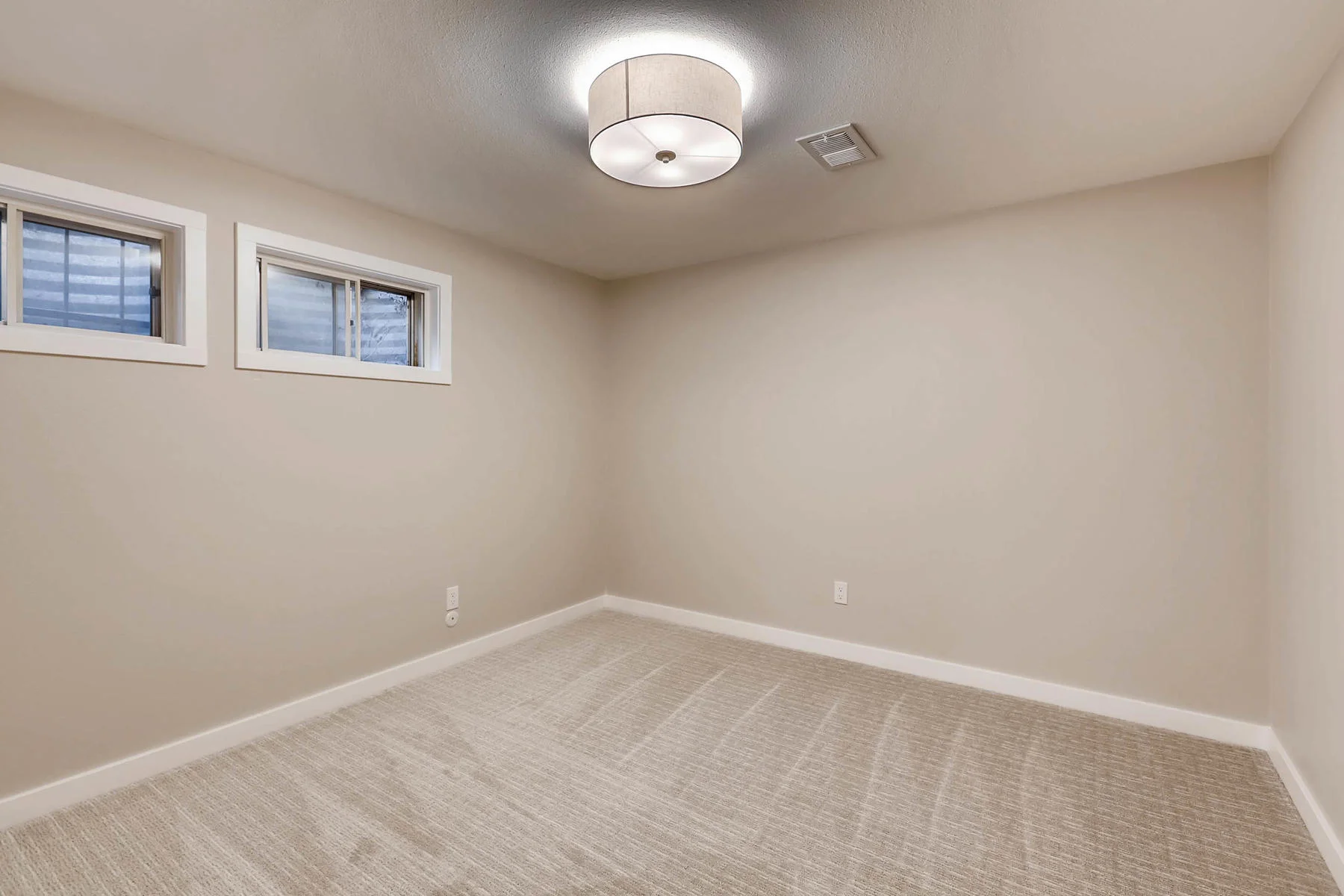 4505 S Yosemite St 132 Denver-MLS_Size-026-51-Lower Level Bedroom-1800x1200-72dpi.jpg
