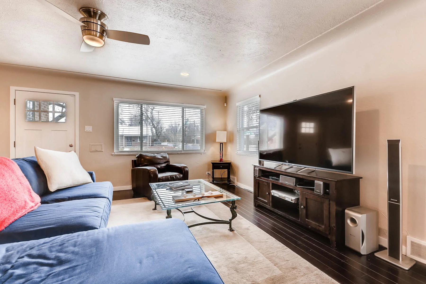 1401 Olive St Denver CO 80220-MLS_Size-007-3-Living Room-1800x1200-72dpi.jpg