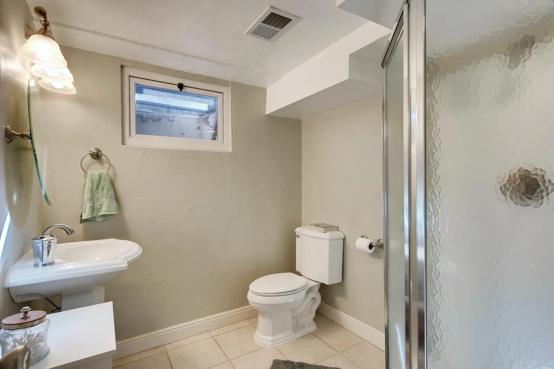 6676 S Kit Carson St-MLS_Size-023-14-Lower Level Bathroom-1800x1200-72dpi.jpg