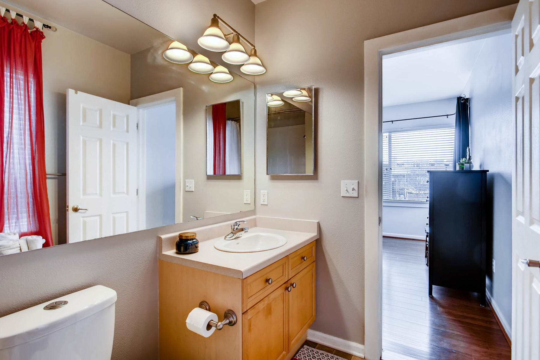 2808 Syracuse Street 216-MLS_Size-016-25-Master Bathroom-1800x1200-72dpi.jpg