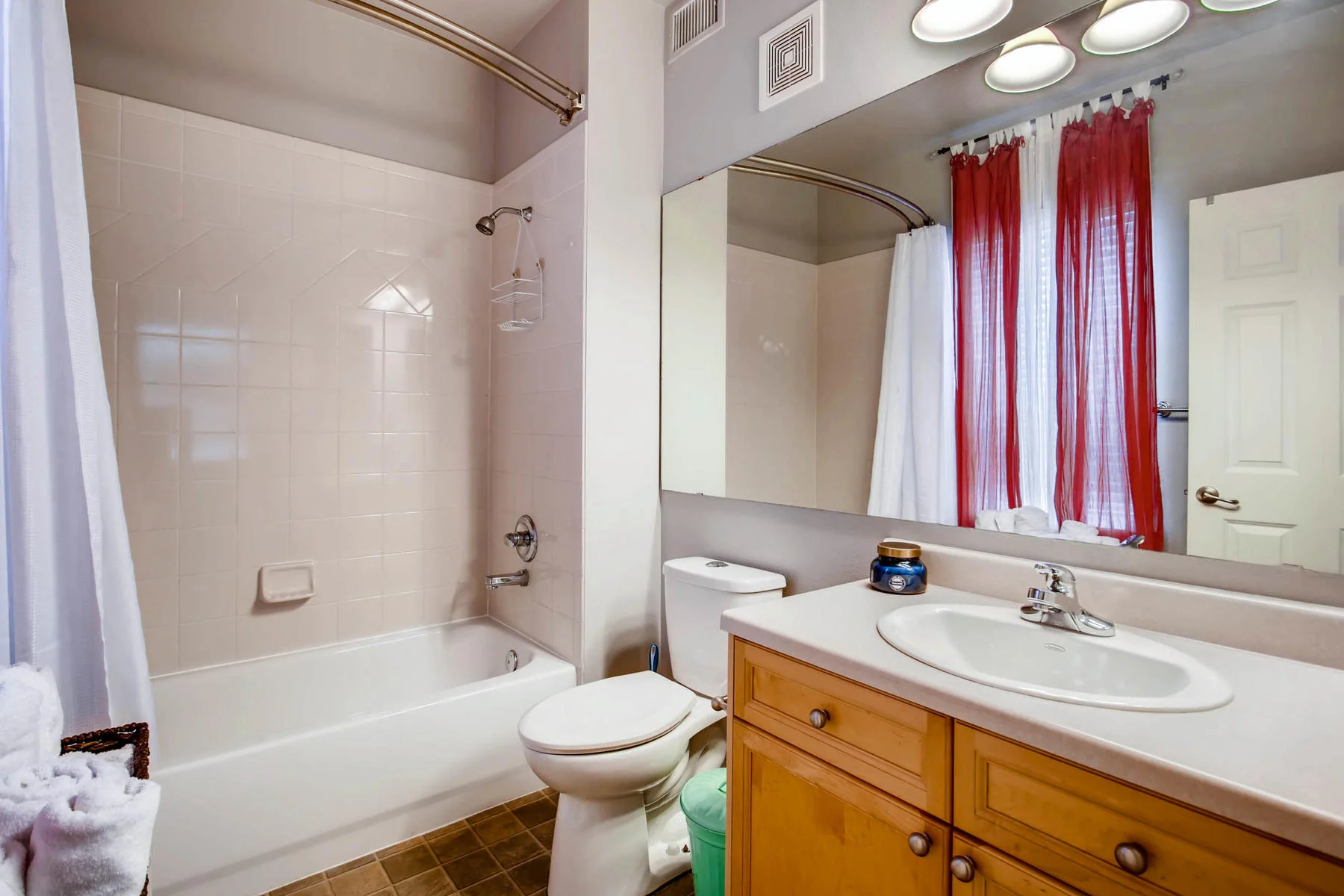 2808 Syracuse Street 216-MLS_Size-015-9-Master Bathroom-1800x1200-72dpi.jpg