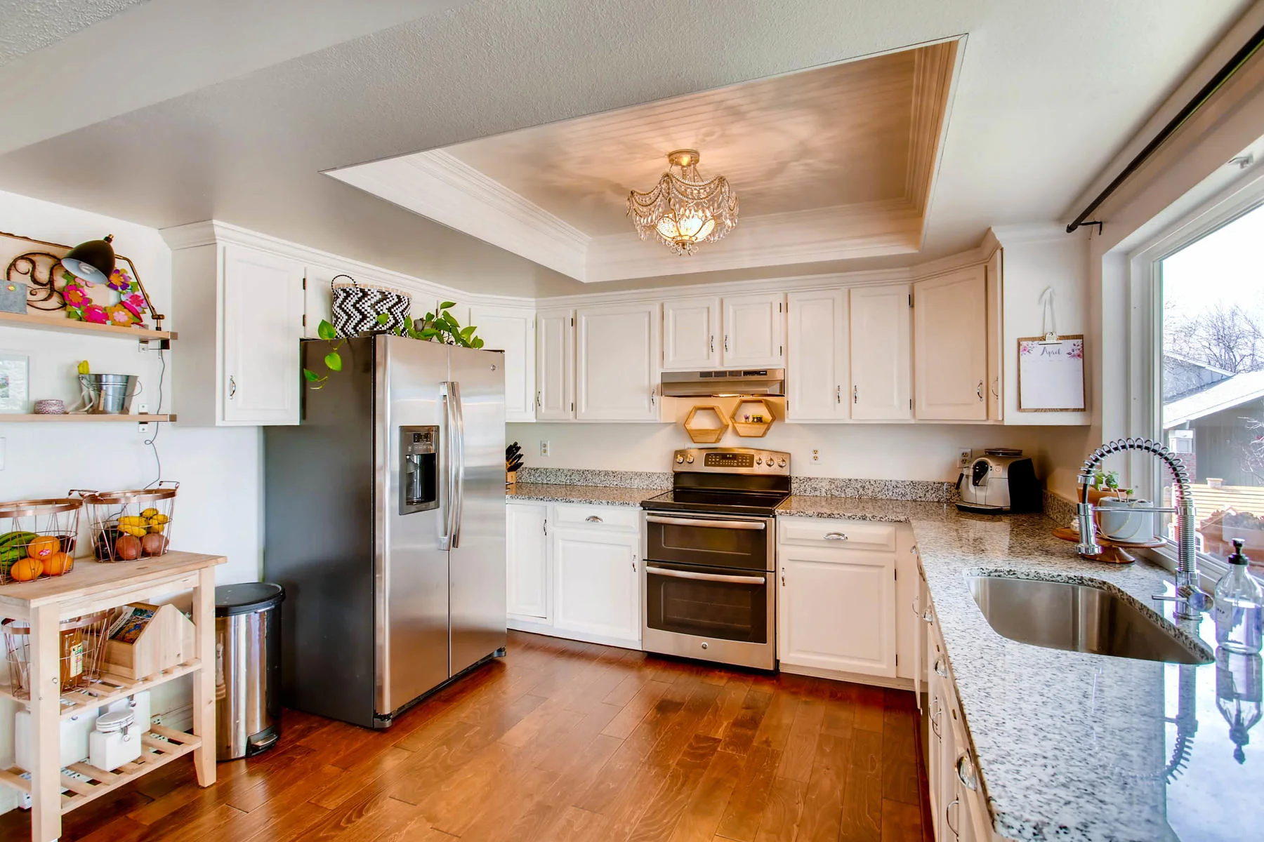 12626 E Bates Cir Aurora CO-MLS_Size-011-22-Kitchen-1800x1200-72dpi.jpg