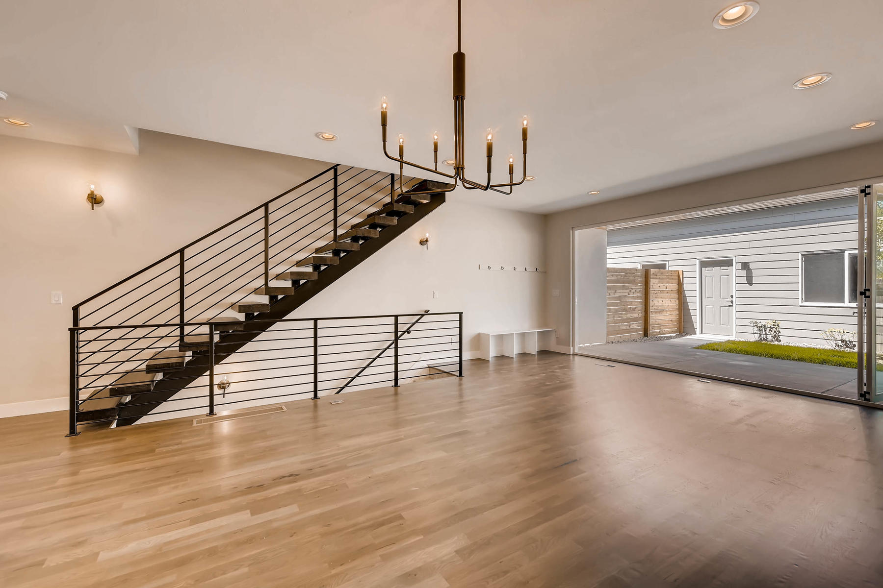 2753 S Acoma St Englewood CO-009-15-Dining Room-MLS_Size.jpg
