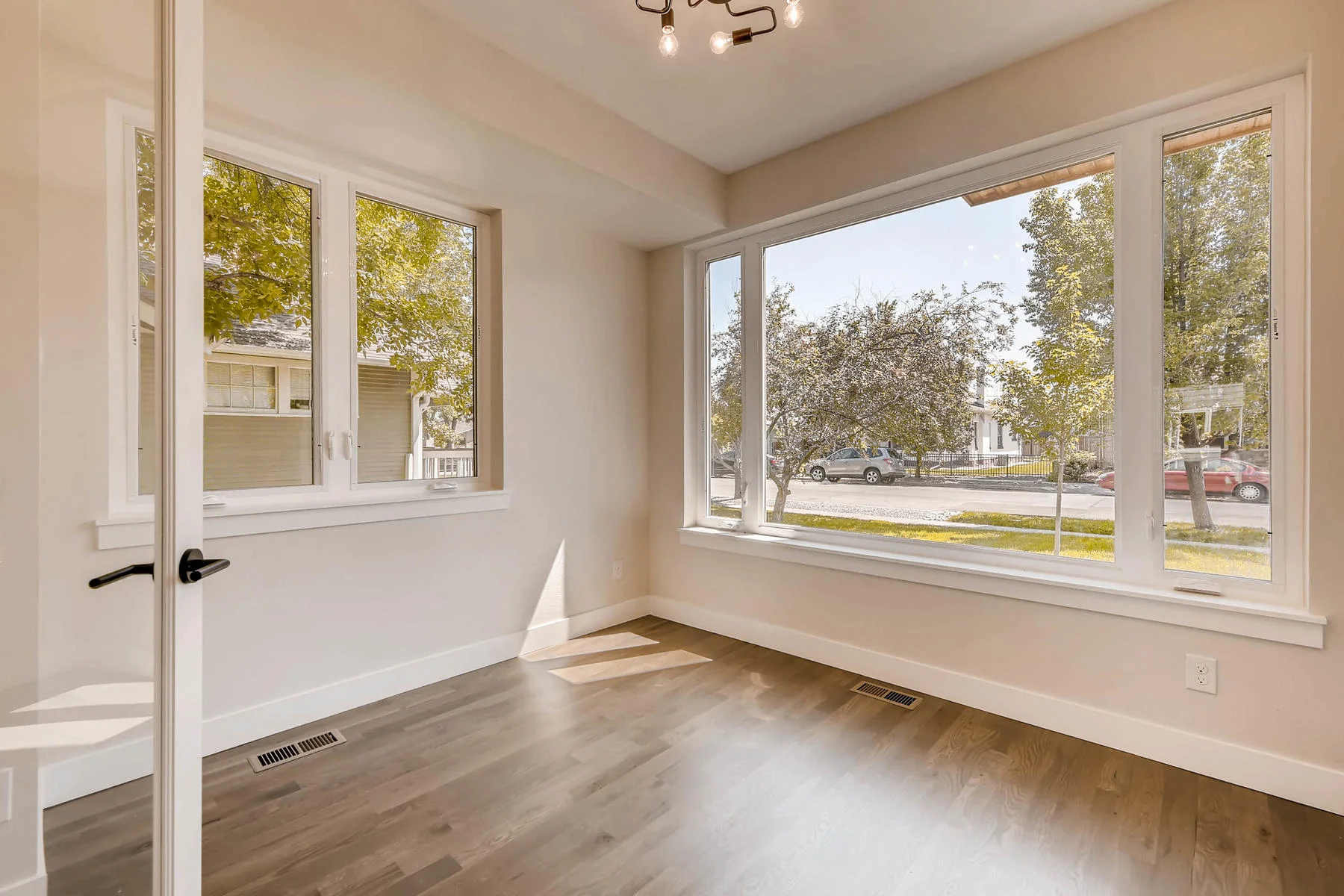 2753 S Acoma St Englewood CO-010-16-Office-MLS_Size.jpg