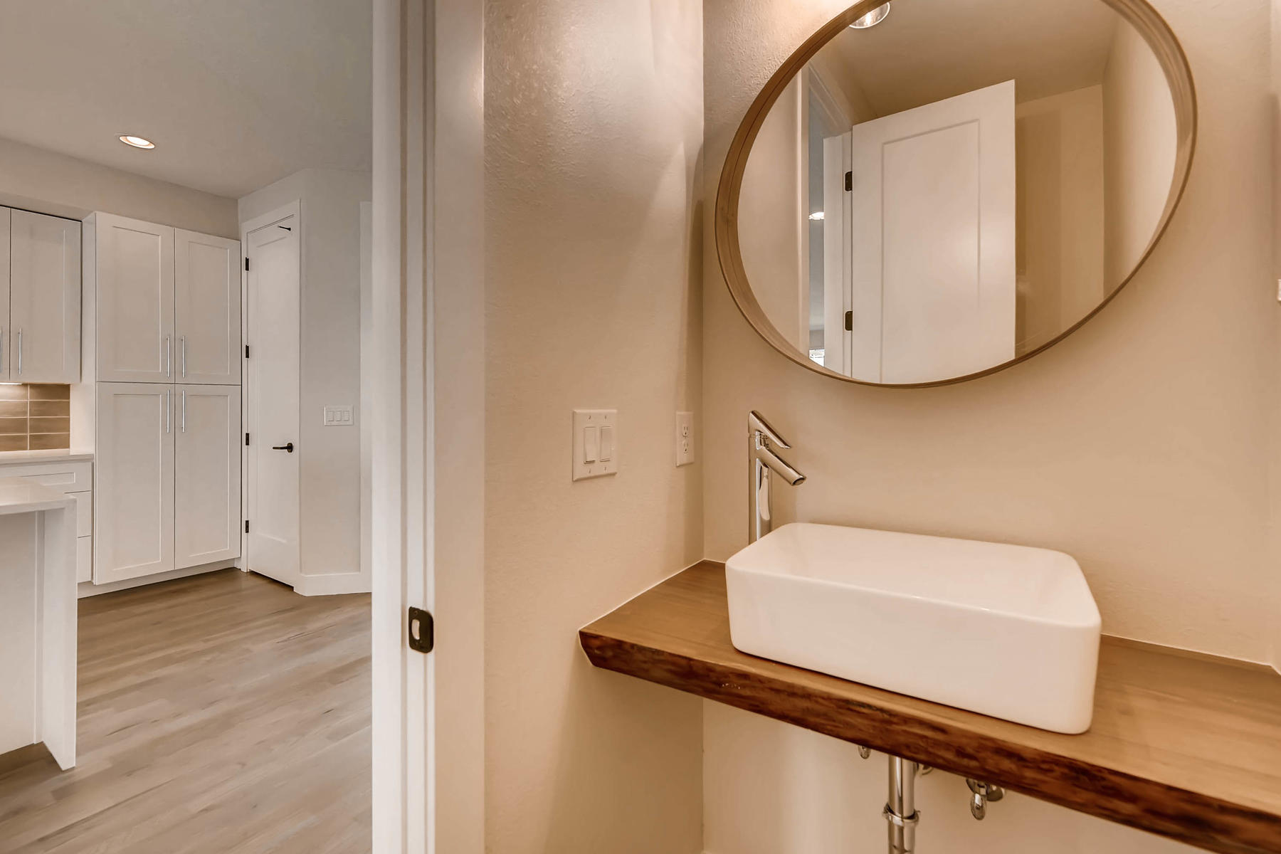 2753 S Acoma St Englewood CO-015-10-Powder Room-MLS_Size.jpg