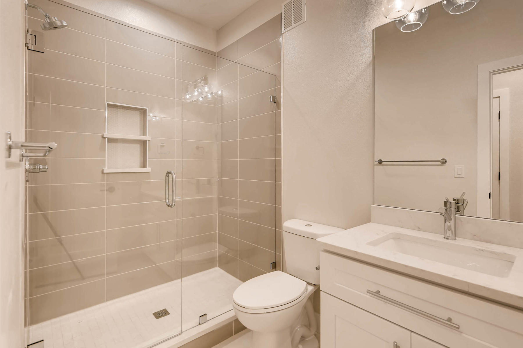 2753 S Acoma St Englewood CO-027-13-Lower Level Bathroom-MLS_Size.jpg