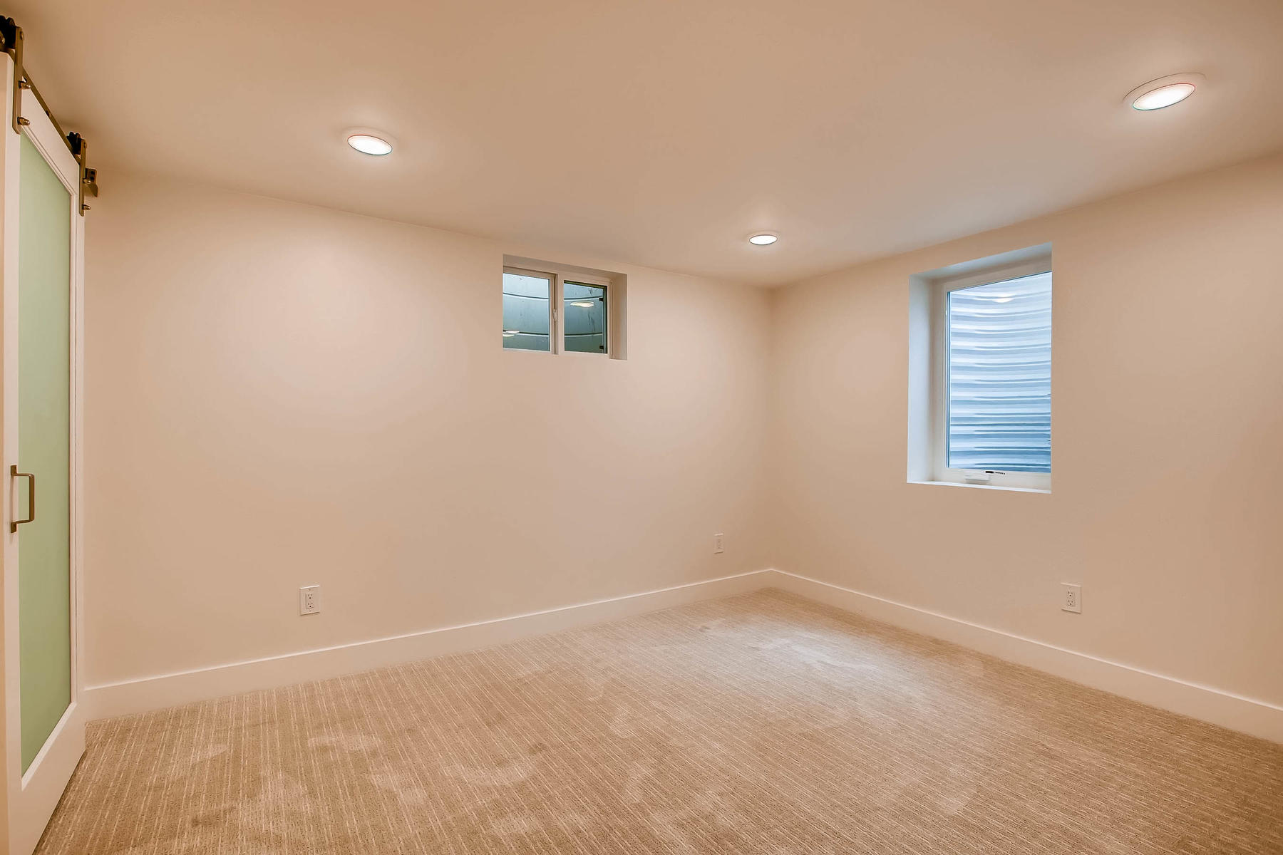 1827 S Jasmine Street Denver-018-19-Lower Level Master Bedroom-MLS_Size.jpg