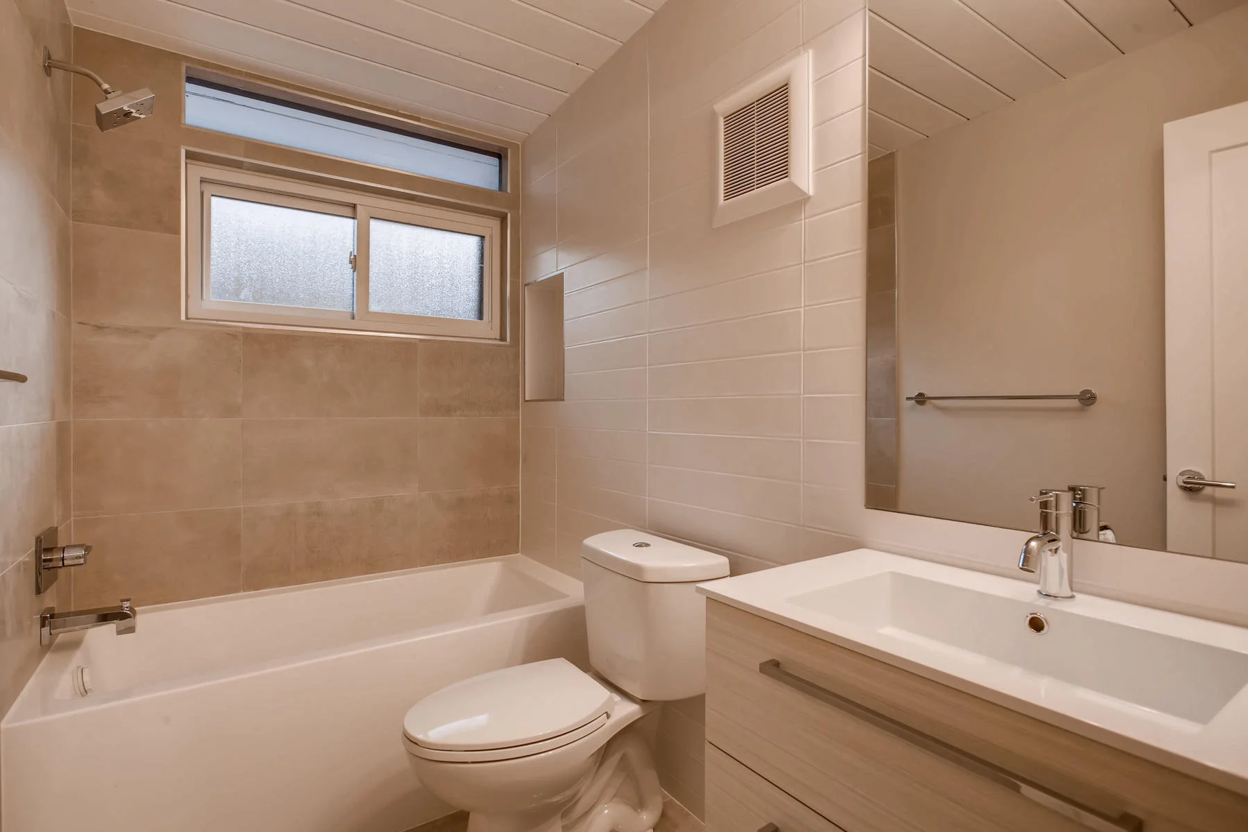 1332 S Edison Way Denver CO-027-15-Bathroom-MLS_Size.jpg
