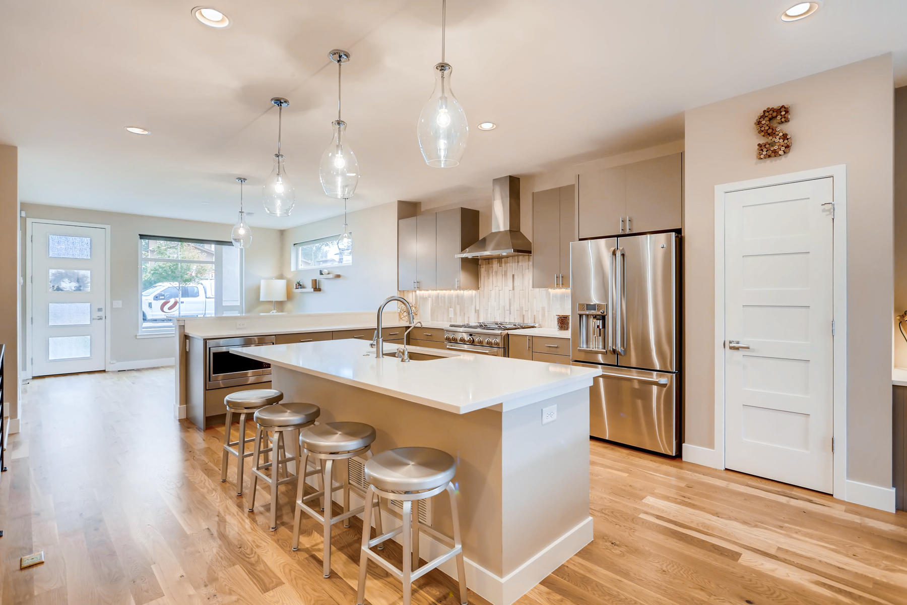 3517 S Ogden St Englewood CO-008-38-Kitchen-MLS_Size.jpg