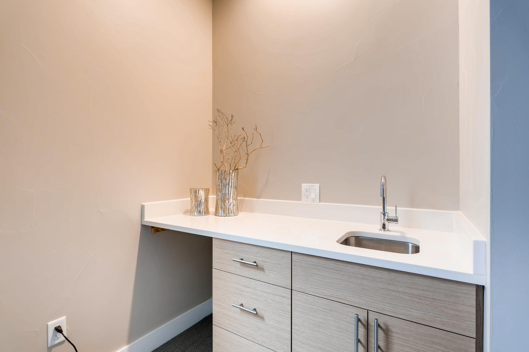 3517 S Ogden St Englewood CO-025-2-Lower Level Wetbar-MLS_Size.jpg
