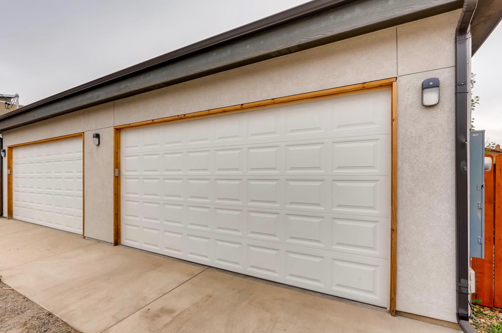 garage2.jpg