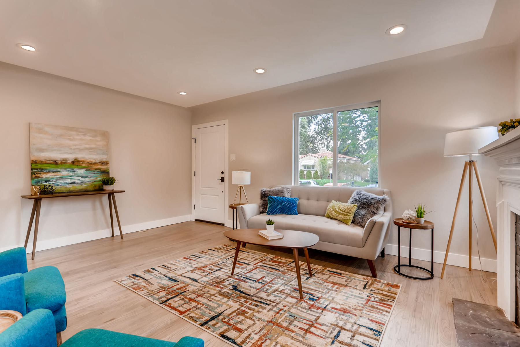 1051 Newport Street Denver CO-006-16-Living Room-MLS_Size.jpg