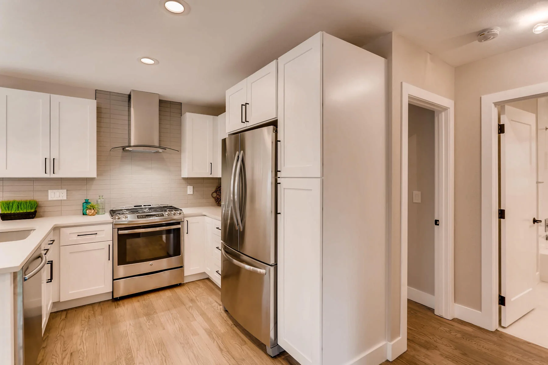 1051 Newport Street Denver CO-009-20-Kitchen-MLS_Size.jpg