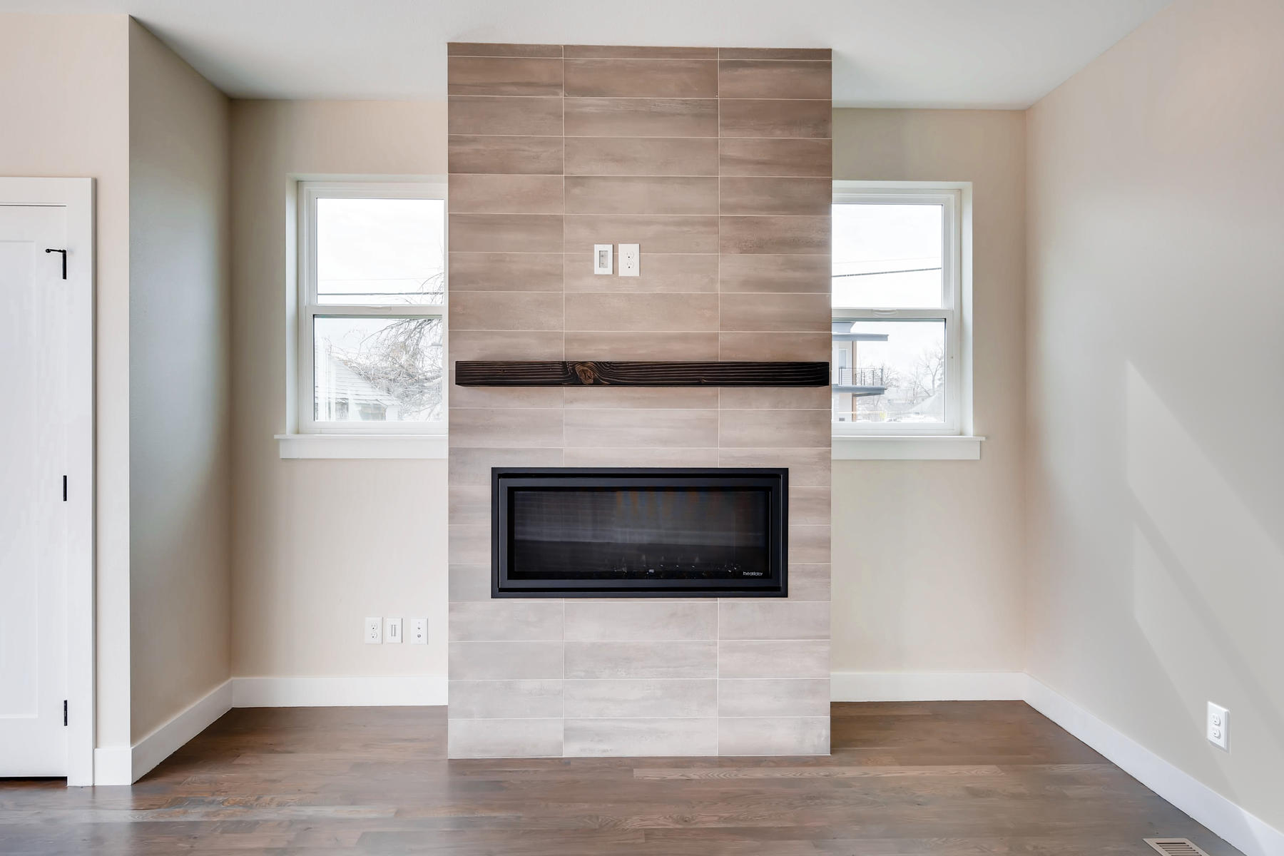 2988 S Elati Street Englewood-023-26-Fireplace-MLS_Size.jpg