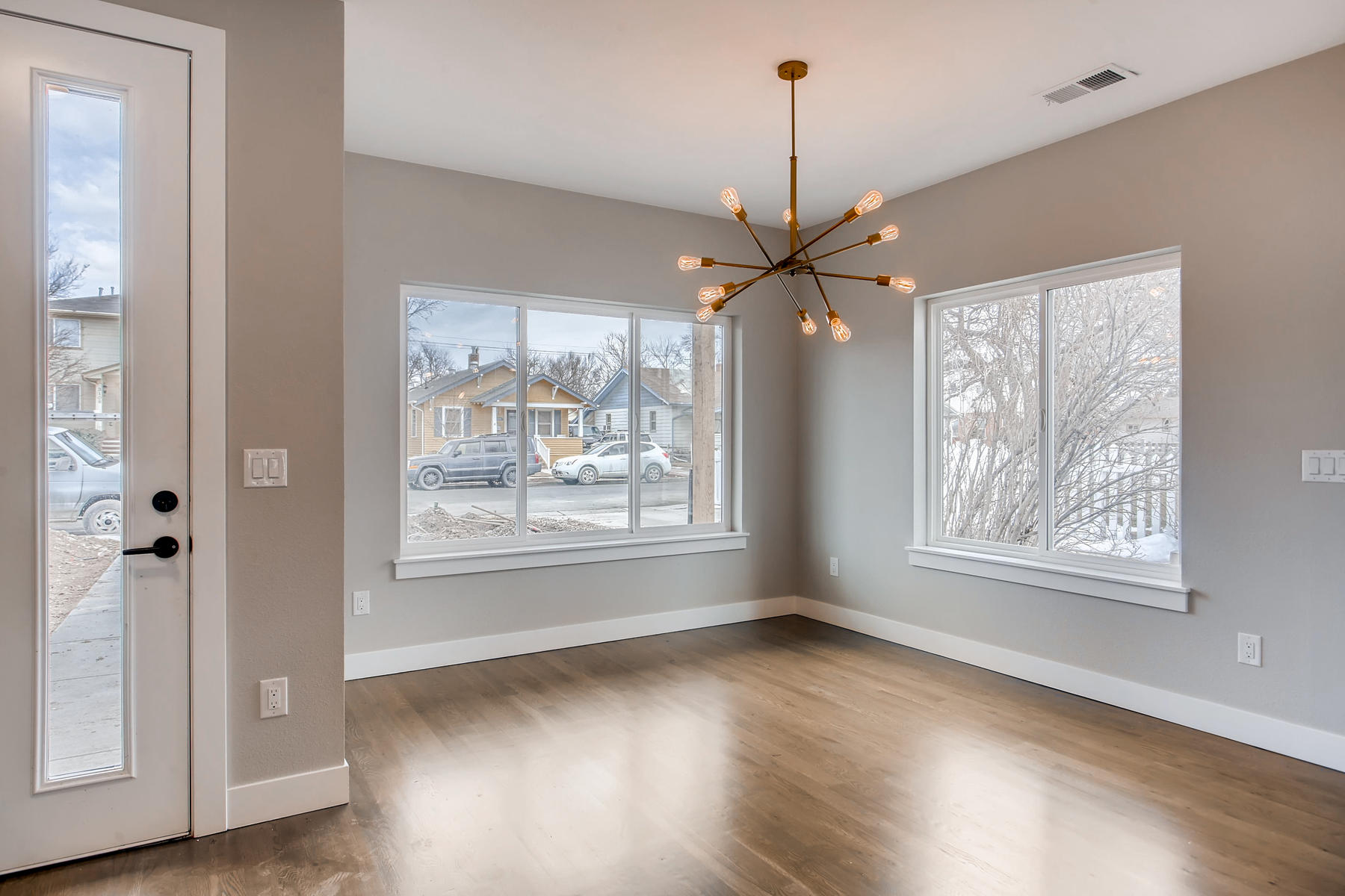 3101 S Cherokee St Englewood-009-13-Breakfast Area-MLS_Size.jpg