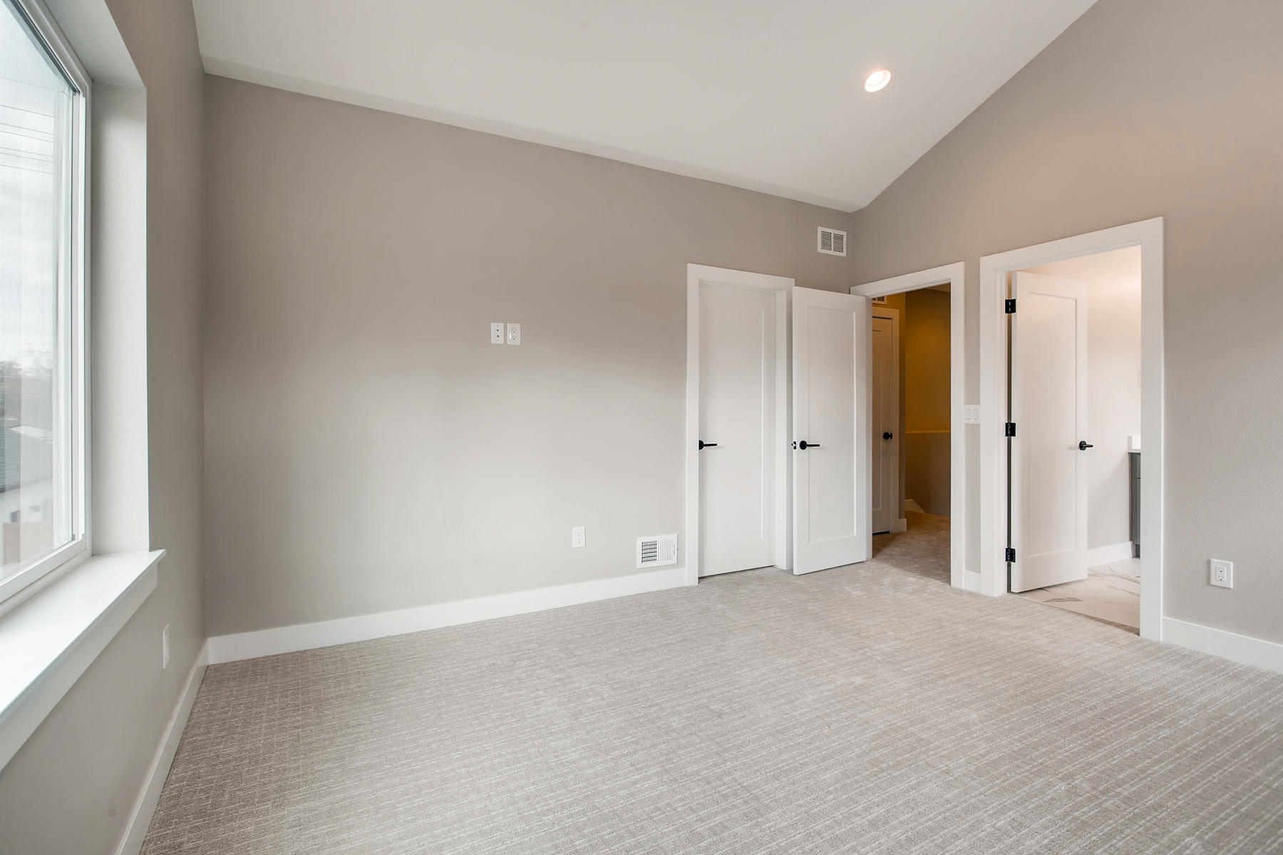 3101 S Cherokee St Englewood-011-14-2nd Floor Master Bedroom-MLS_Size.jpg