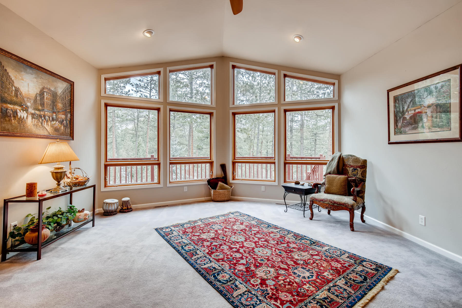 4801 Delaware Dr Larkspur CO-008-007-Living Room-MLS_Size.jpg